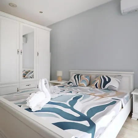 Stylish Paradiso 206 公寓式酒店